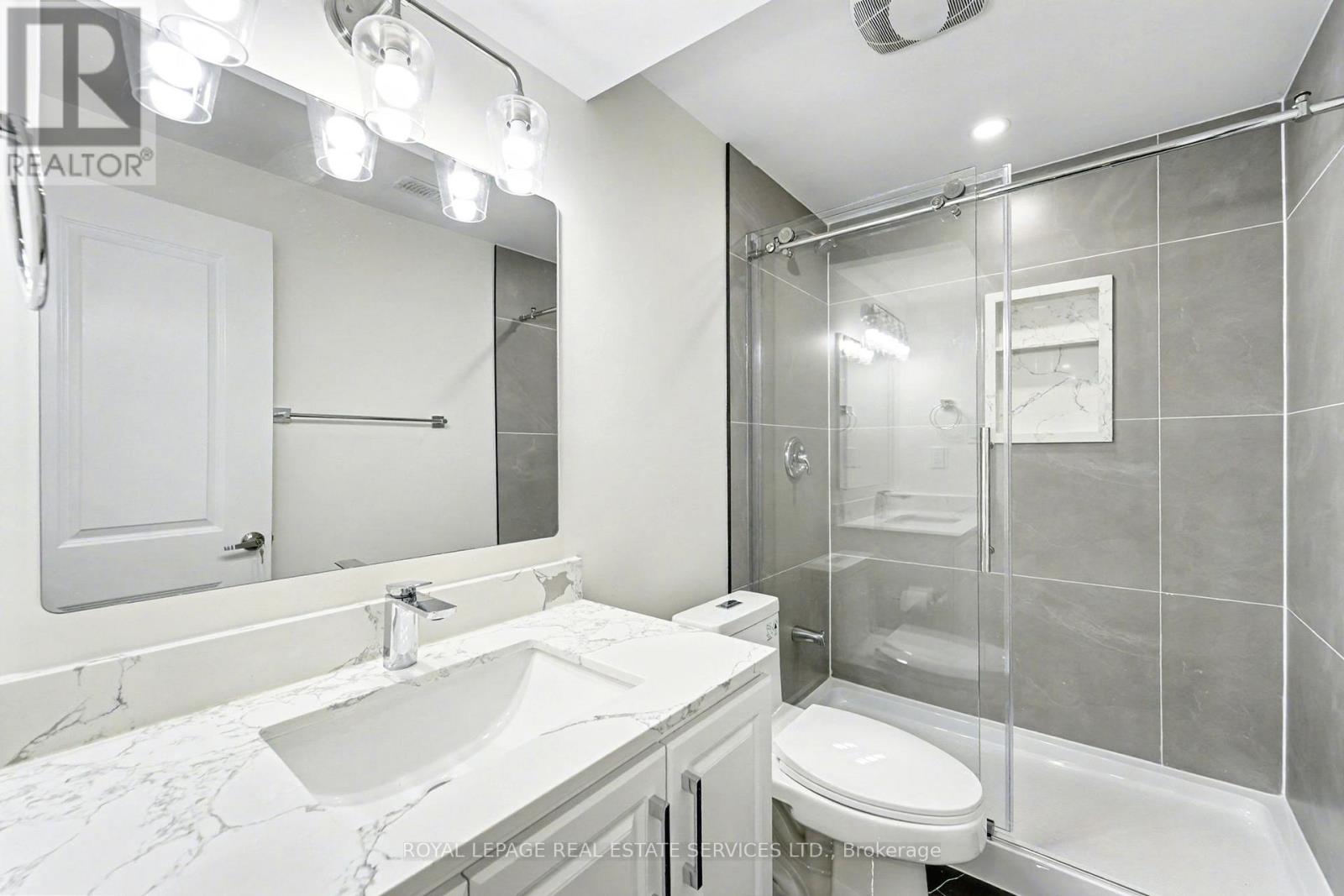 24 Pinedale Avenue, Caledon, Ontario  L7C 3Z5 - Photo 19 - W12462546