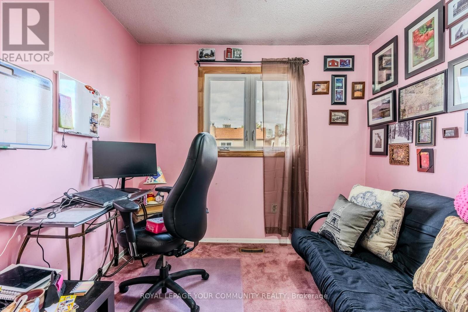713 Ashburnha Place, Mississauga, Ontario  L5C 3W5 - Photo 13 - W12462561