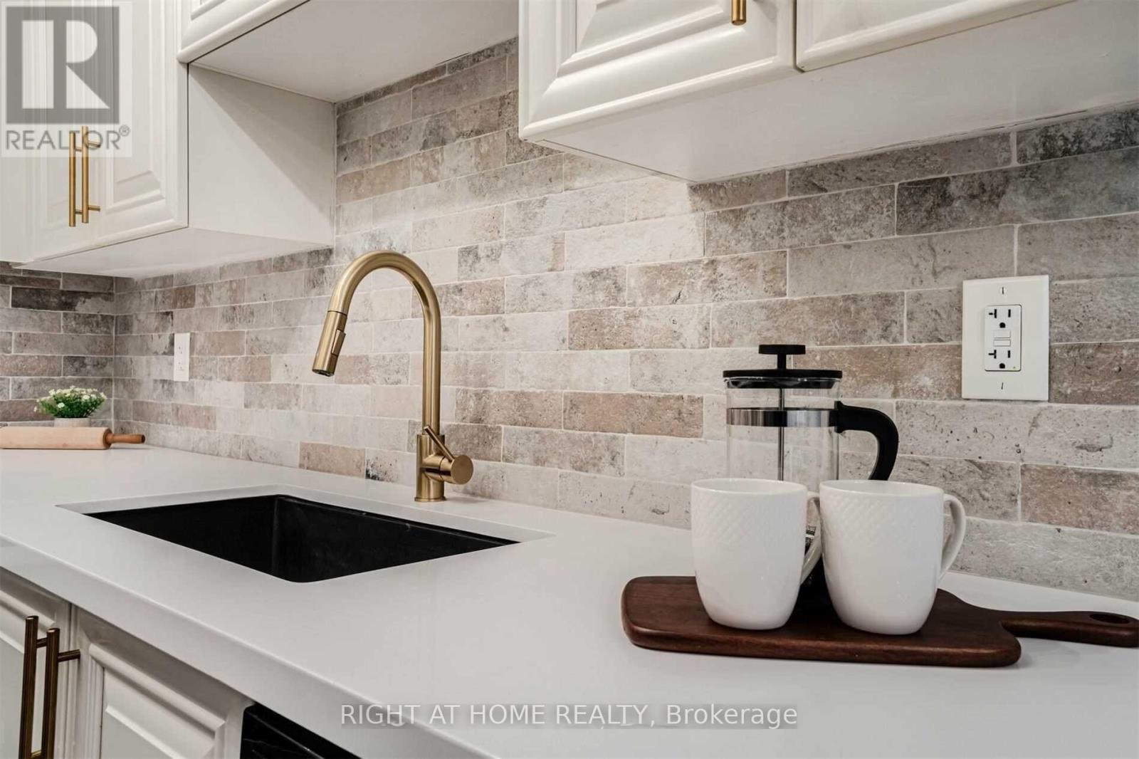 512 - 1421 Costigan Road, Milton, Ontario  L9T 0Y7 - Photo 12 - W12462563