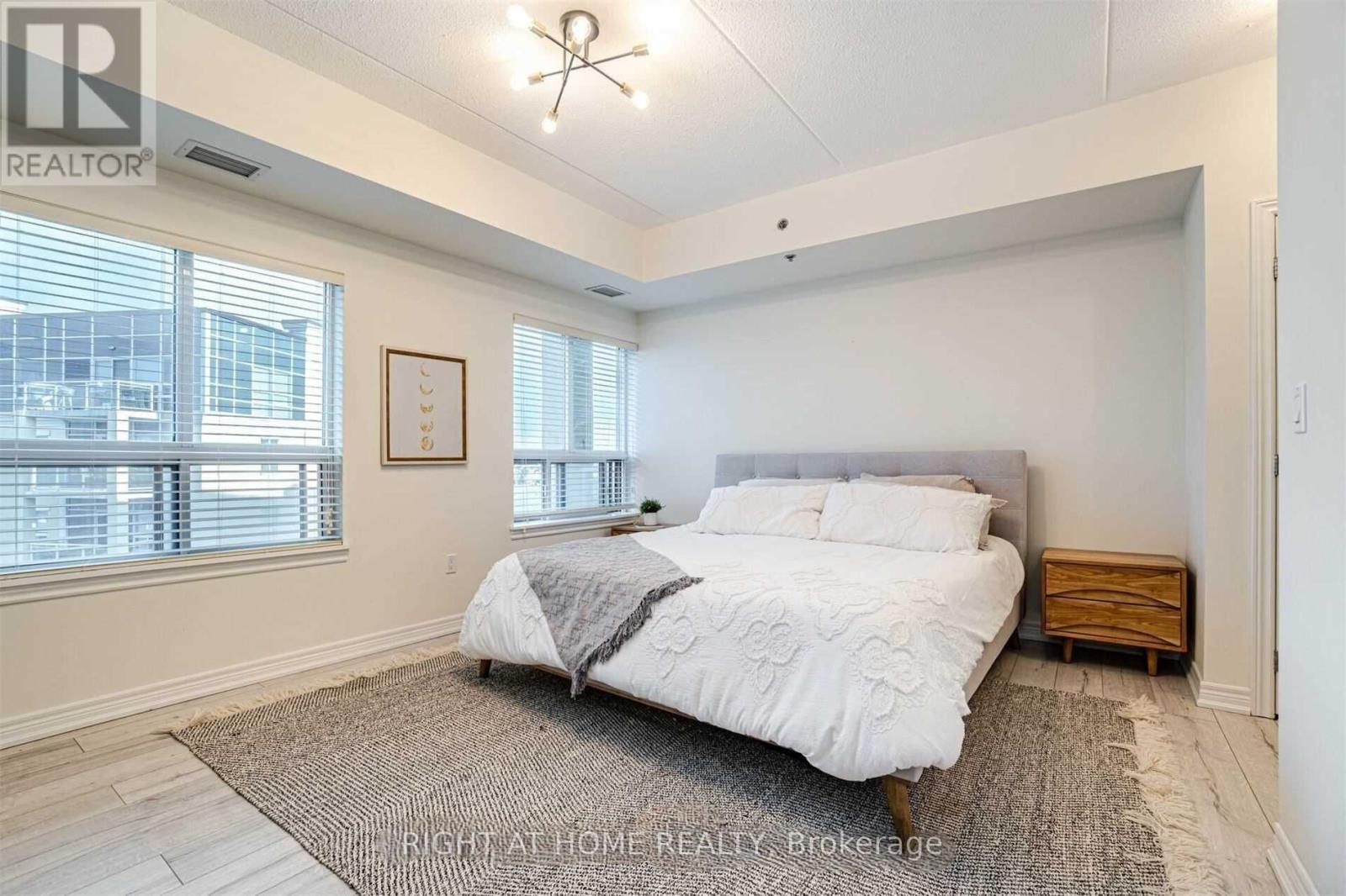 512 - 1421 Costigan Road, Milton, Ontario  L9T 0Y7 - Photo 13 - W12462563