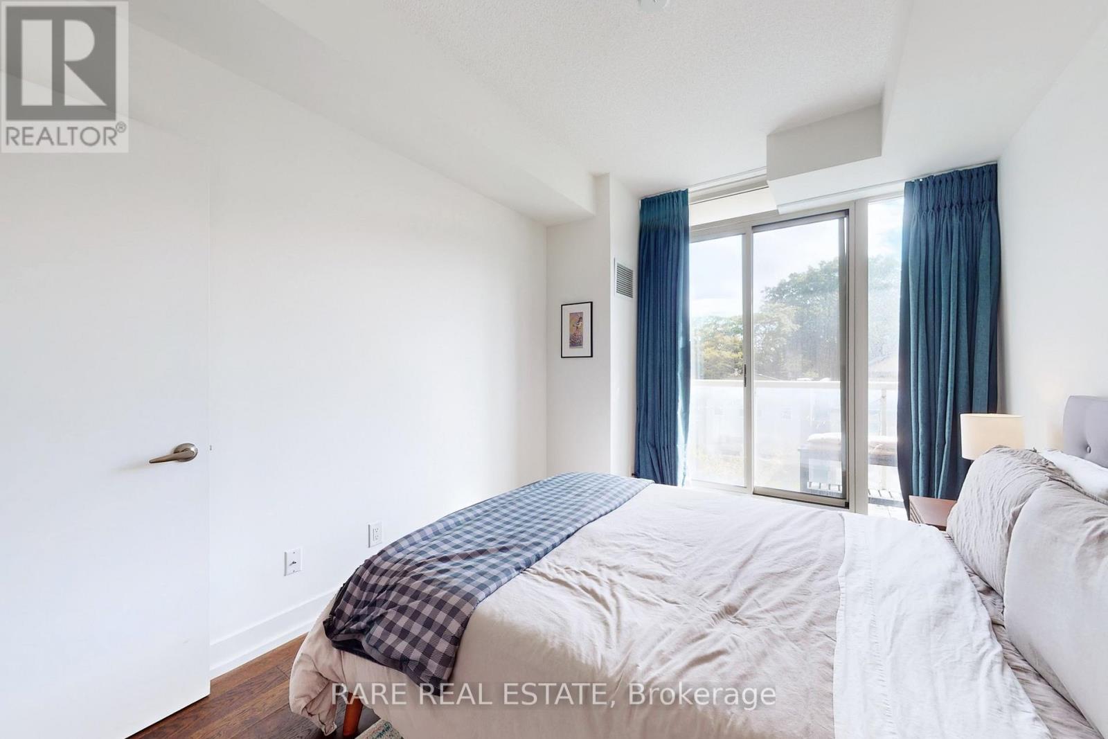 402 - 1638 Bloor Street W, Toronto, Ontario  M6P 0A6 - Photo 17 - W12462583