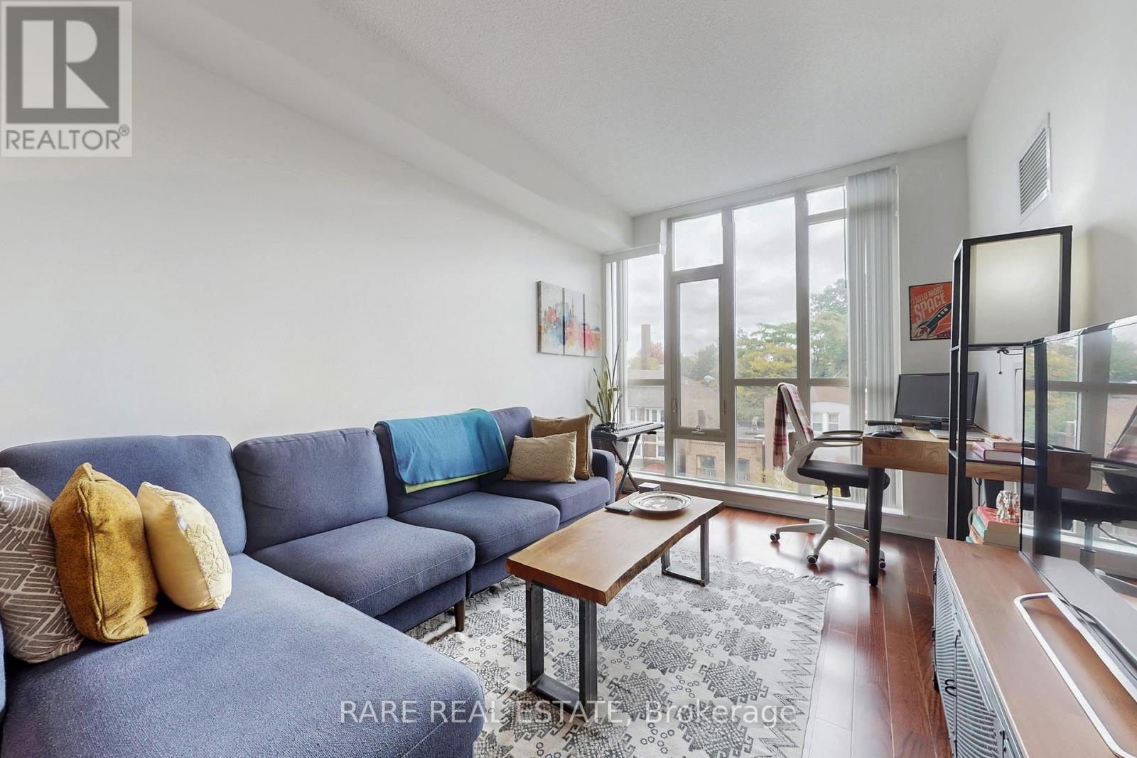 402 - 1638 Bloor Street W, Toronto, Ontario  M6P 0A6 - Photo 2 - W12462583