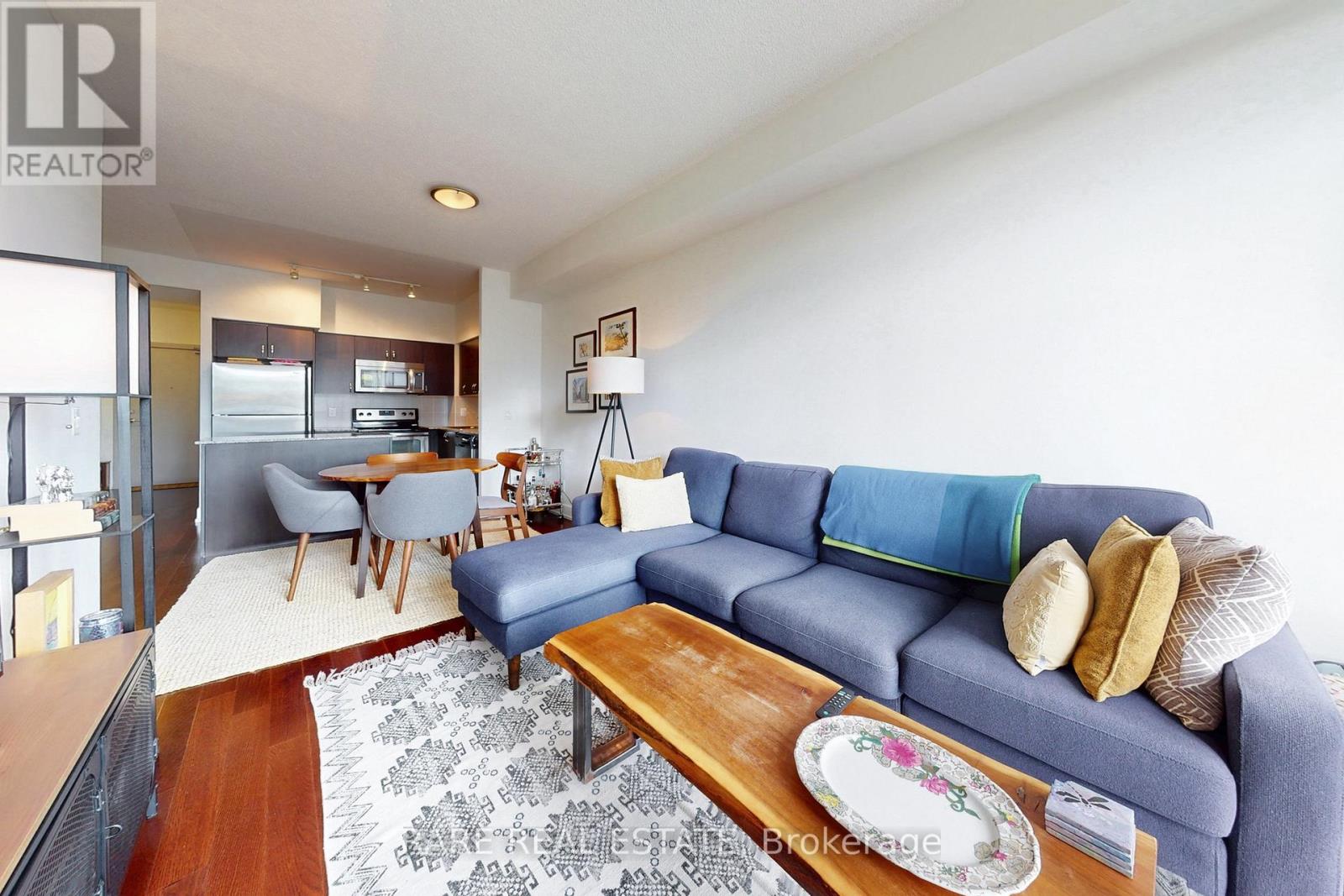 402 - 1638 Bloor Street W, Toronto, Ontario  M6P 0A6 - Photo 3 - W12462583