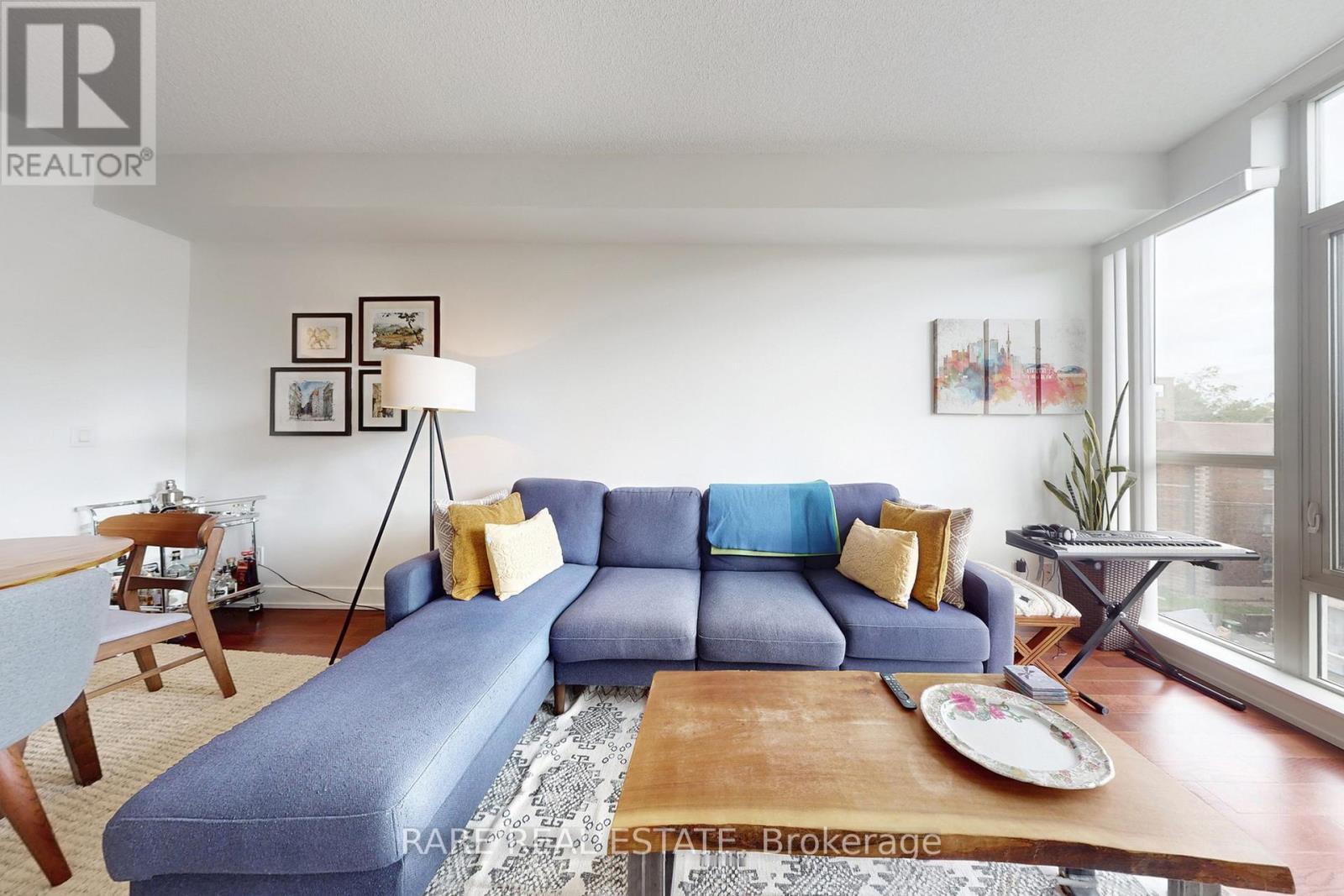 402 - 1638 Bloor Street W, Toronto, Ontario  M6P 0A6 - Photo 7 - W12462583