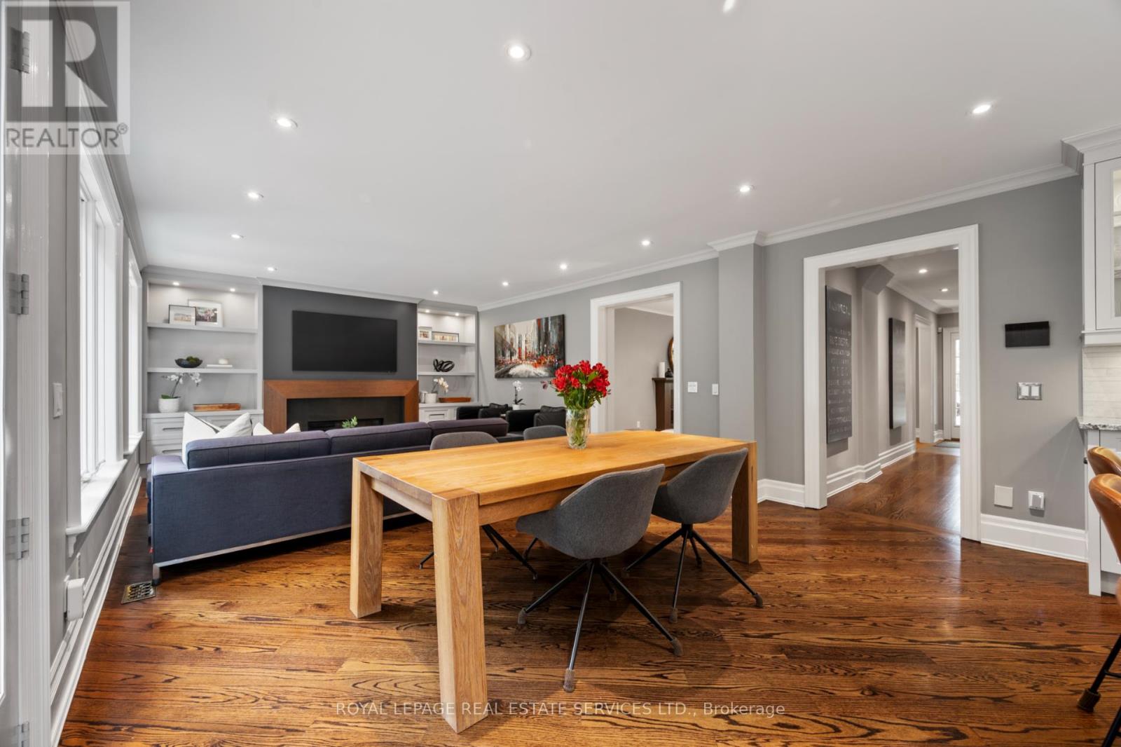 244 The Kingsway, Toronto, Ontario  M9A 3T5 - Photo 12 - W12462585