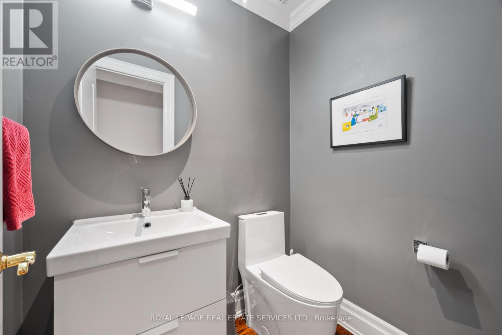 244 The Kingsway, Toronto, Ontario  M9A 3T5 - Photo 19 - W12462585
