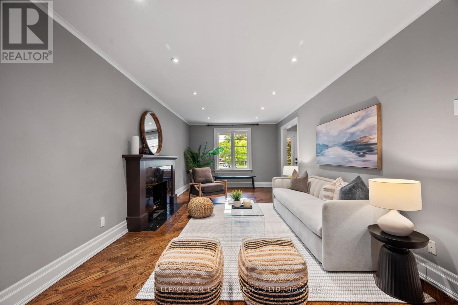 244 The Kingsway, Toronto, Ontario  M9A 3T5 - Photo 6 - W12462585