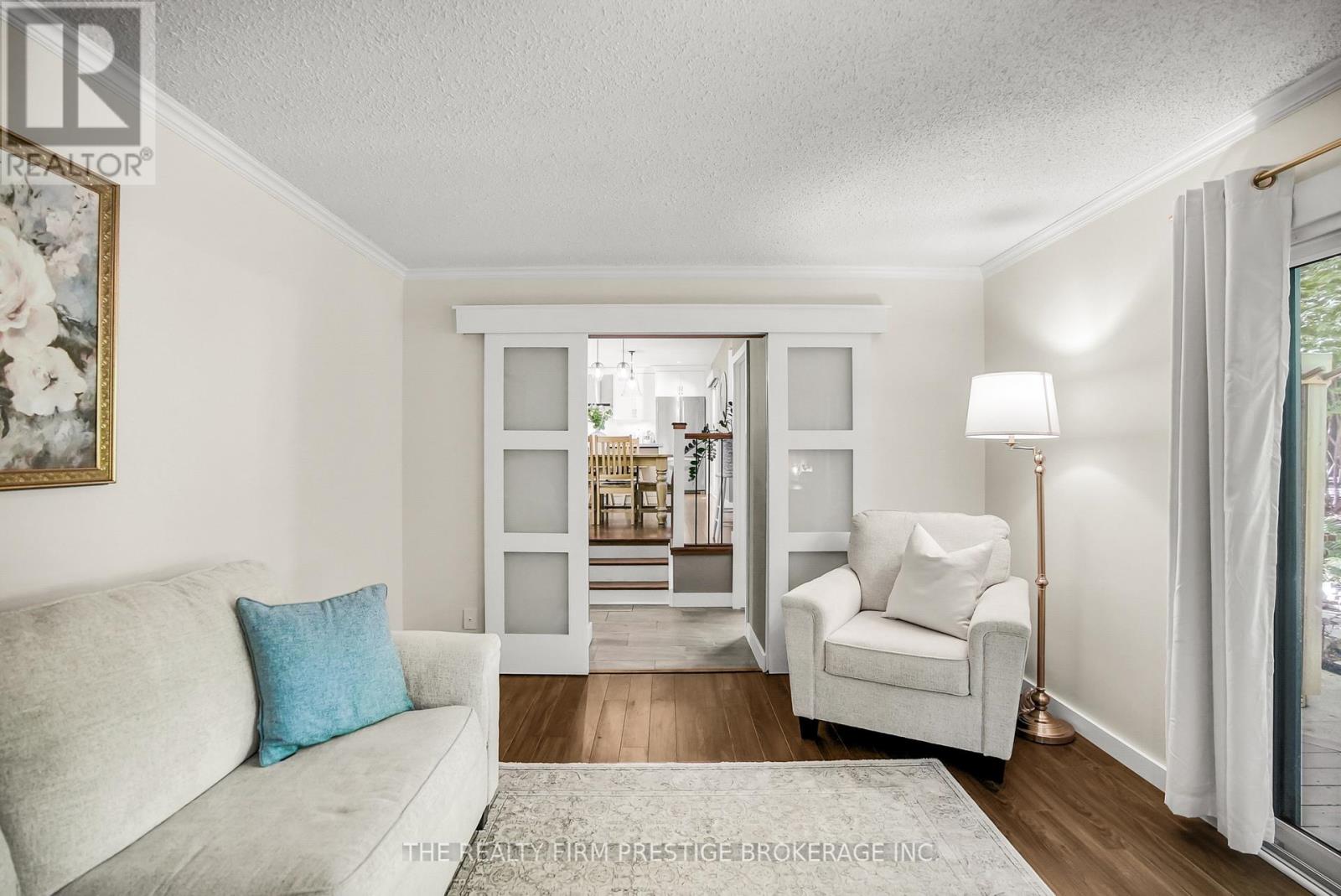 15 Rockford Crescent, London South, Ontario  N6K 3B5 - Photo 13 - X12438824