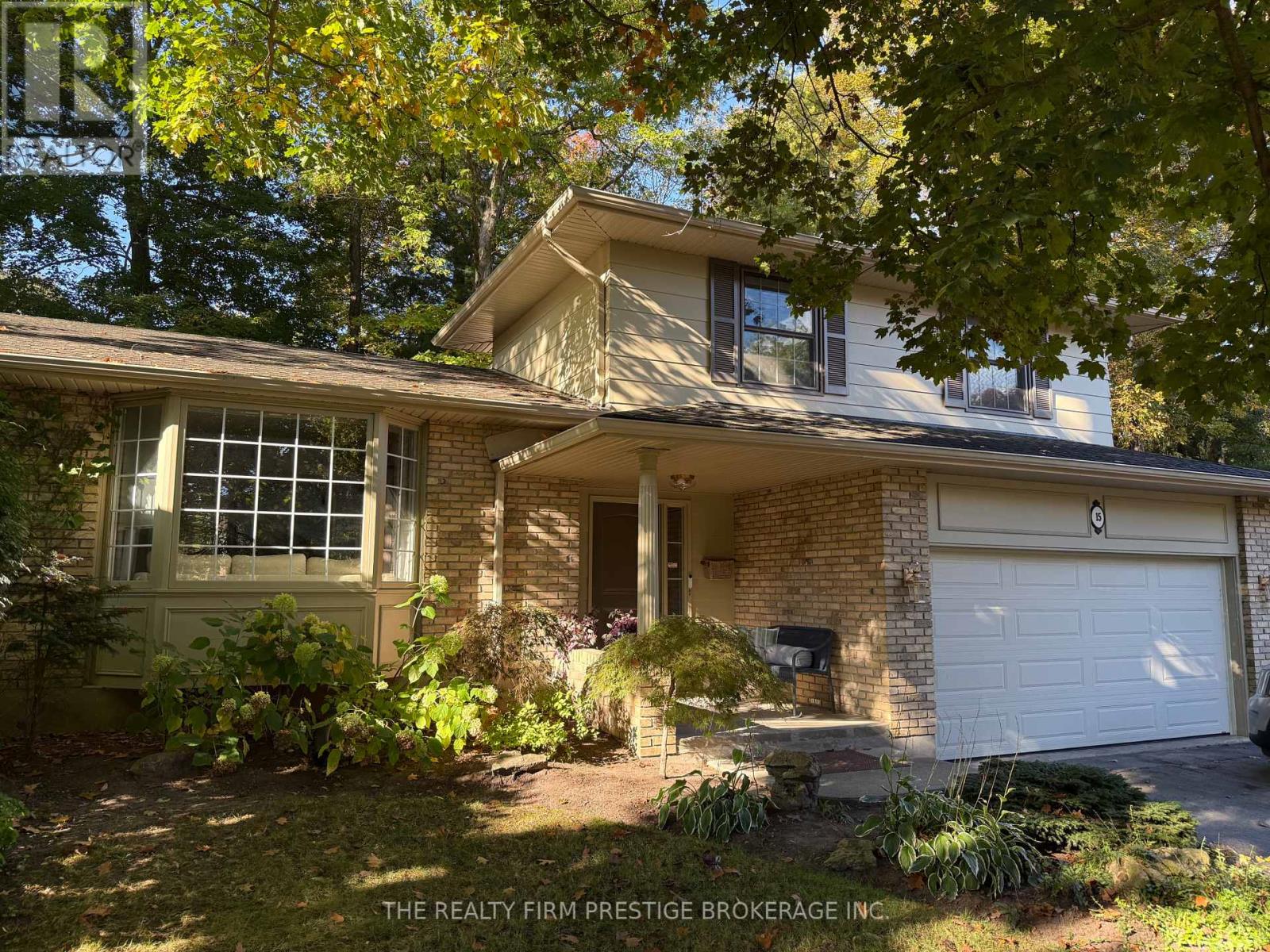 15 ROCKFORD CRESCENT, London South, Ontario
