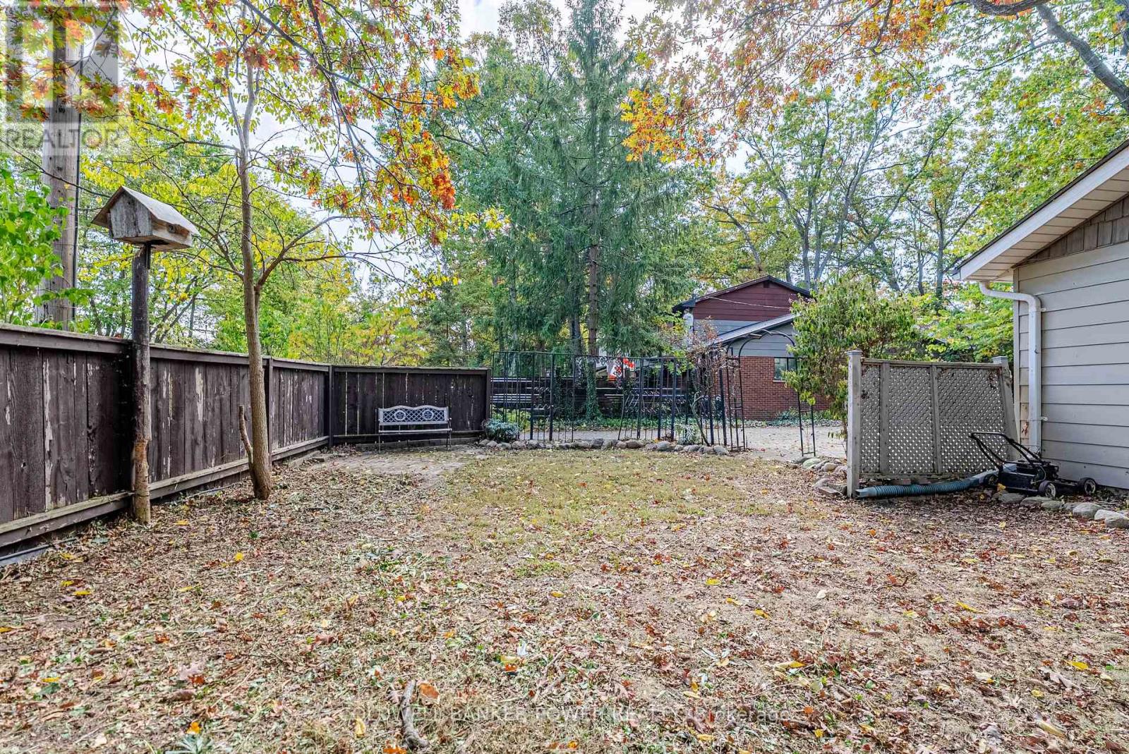 370 Hazel Avenue, London North, Ontario  N6H 3R6 - Photo 40 - X12462627