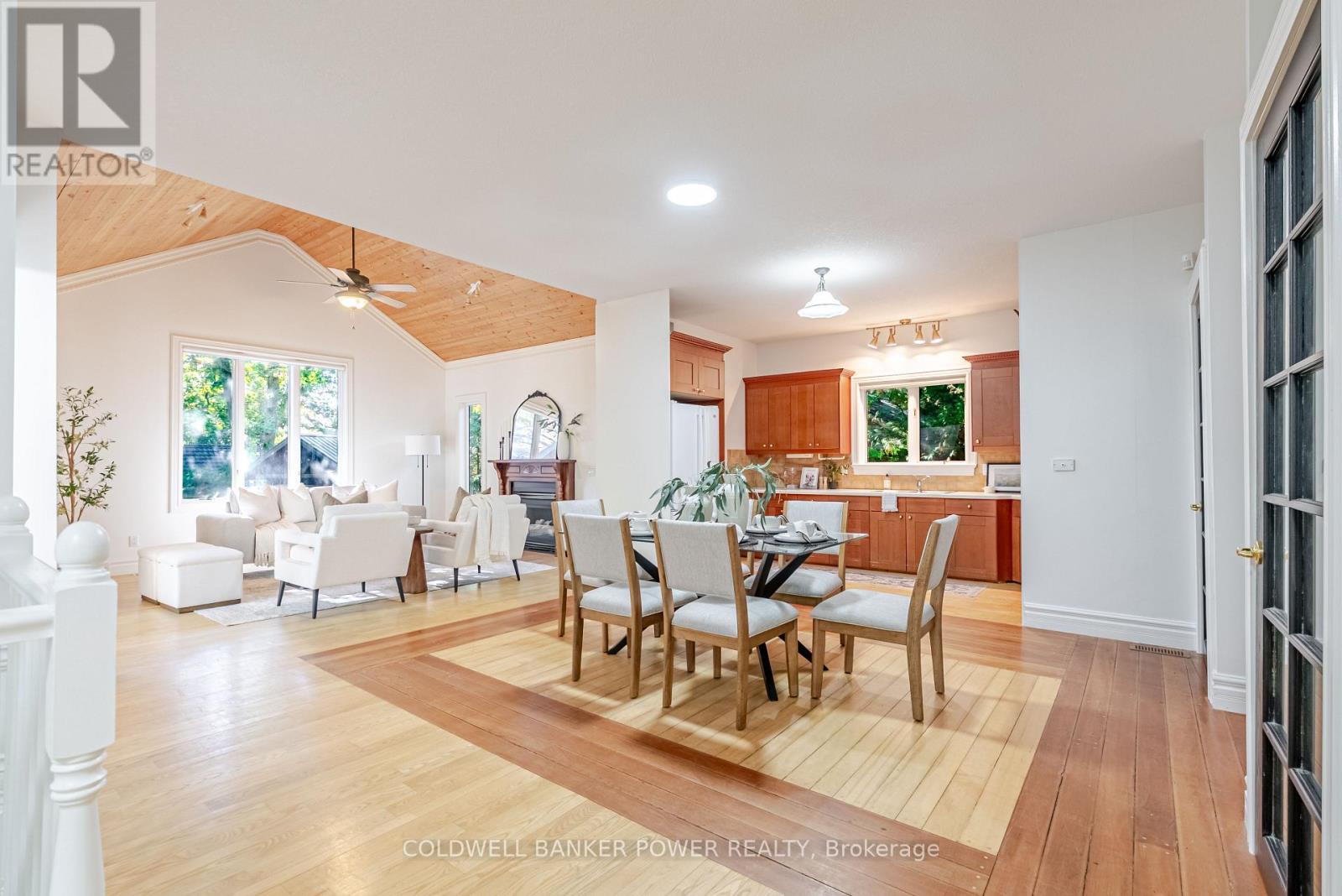 370 Hazel Avenue, London North, Ontario  N6H 3R6 - Photo 6 - X12462627