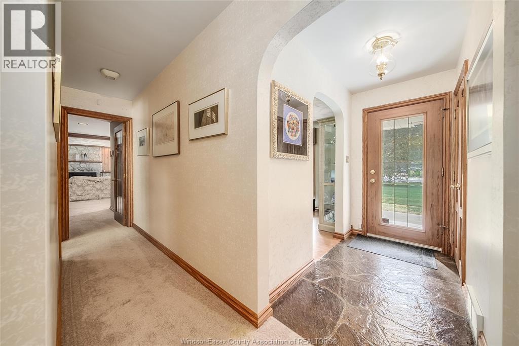 1506 Whitewood, Kingsville, Ontario  N9Y 2V9 - Photo 4 - 25025859