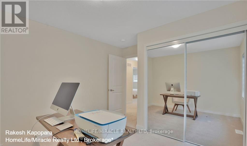 99 Sunflower Crescent, Thorold, Ontario  L3B 0E9 - Photo 14 - X12462505