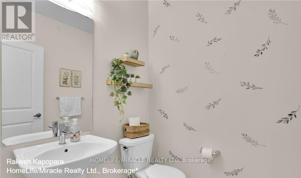 99 Sunflower Crescent, Thorold, Ontario  L3B 0E9 - Photo 19 - X12462505