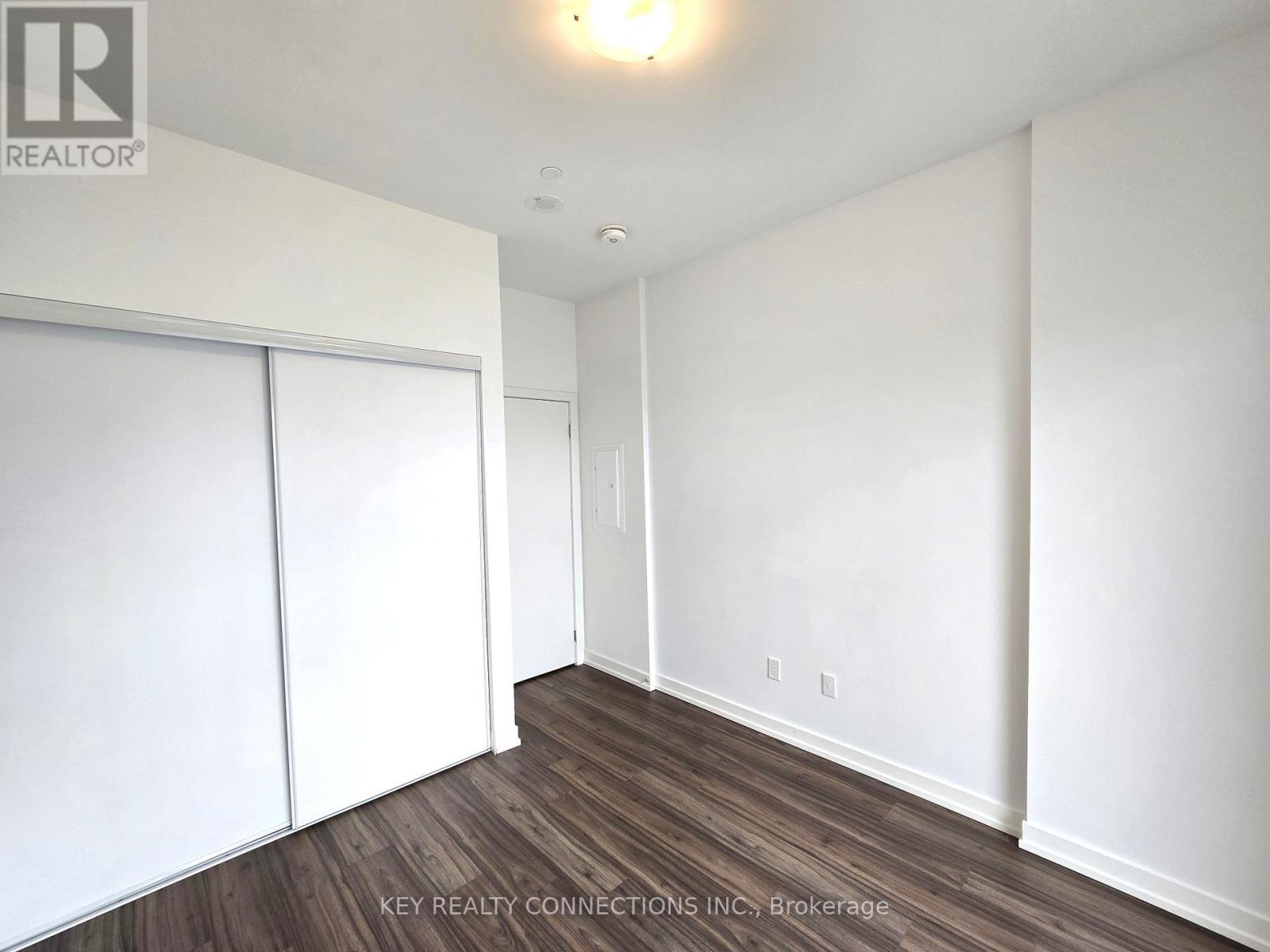 415 - 55 Duke Street W, Kitchener, Ontario  N2X 3H9 - Photo 18 - X12462506