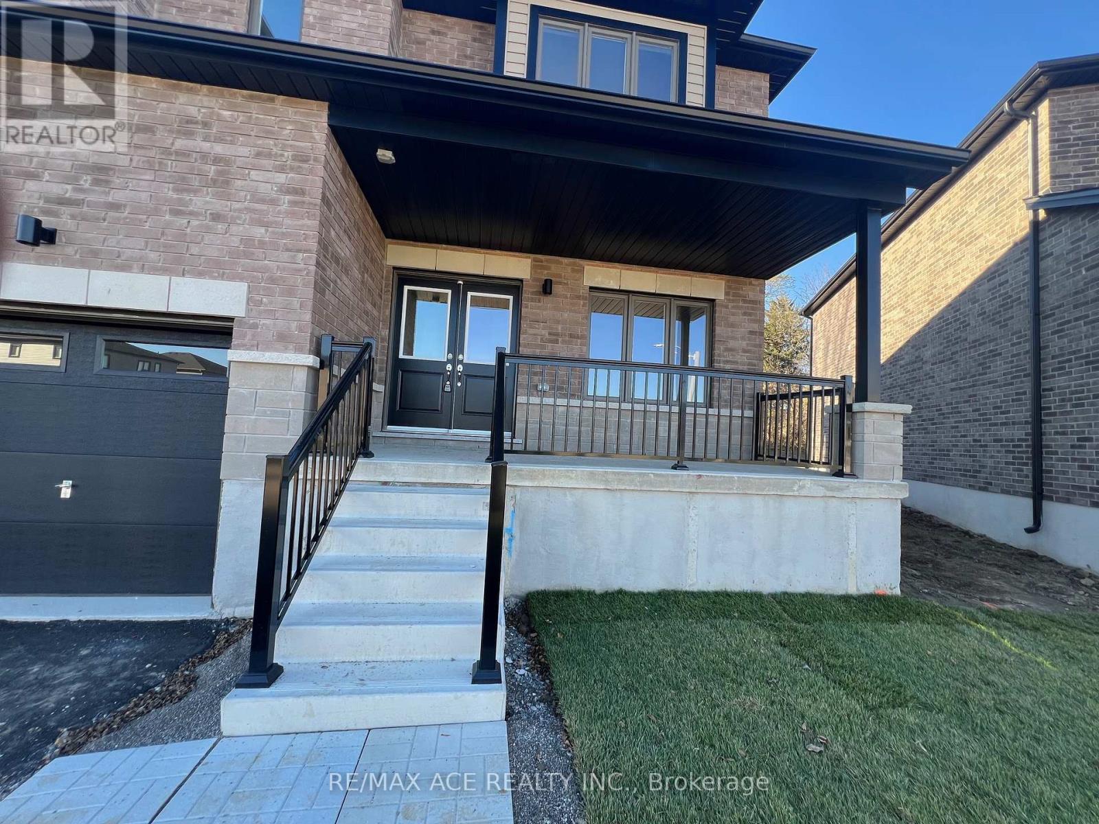 43 Tulip Crescent N, Norfolk, Ontario  N3Y 0G8 - Photo 2 - X12462521