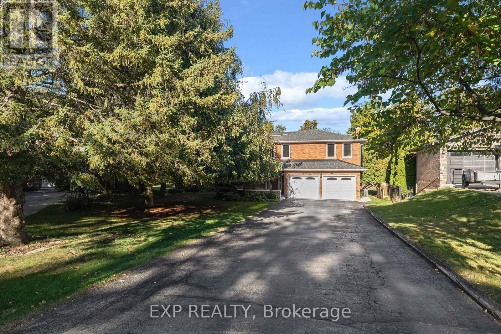887 Montgomery Drive, Hamilton, Ontario  L9G 3H6 - Photo 7 - X12462527