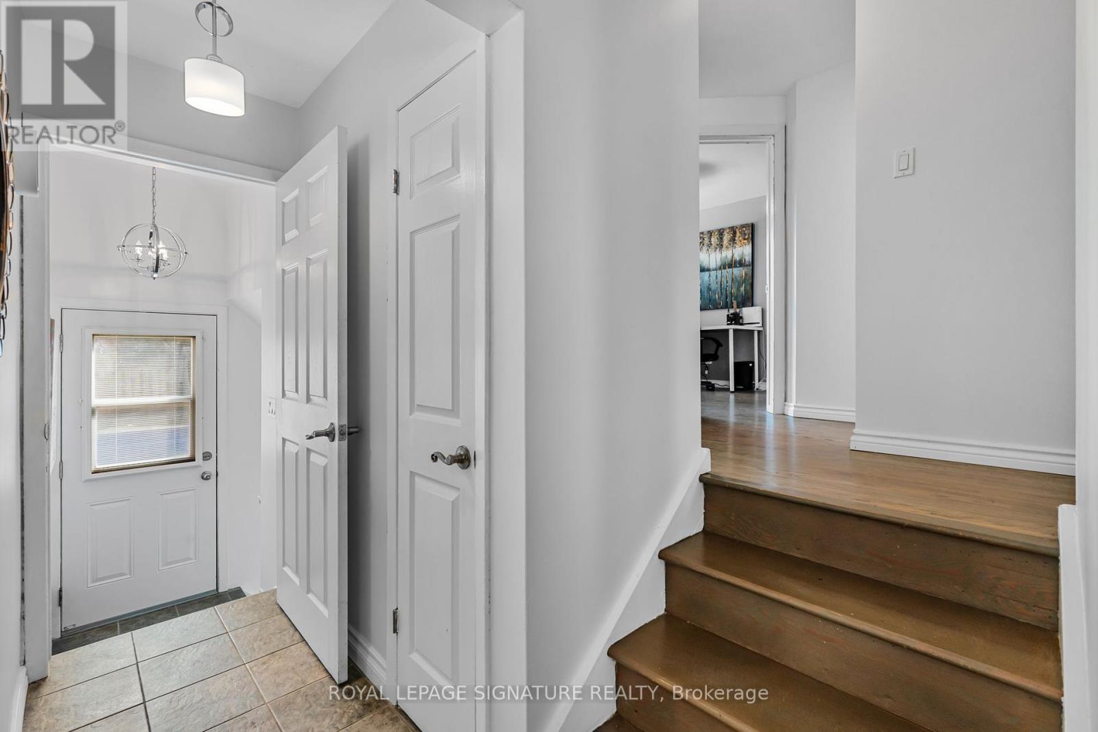 7210 Woodington Road, Niagara Falls, Ontario  L2J 2C3 - Photo 13 - X12462532