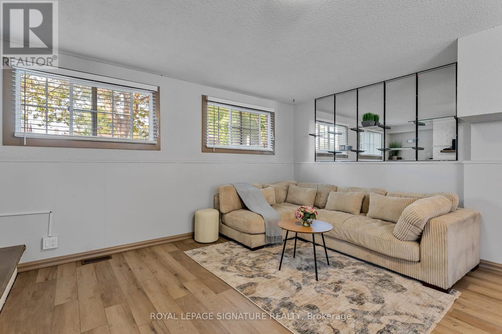7210 Woodington Road, Niagara Falls, Ontario  L2J 2C3 - Photo 27 - X12462532