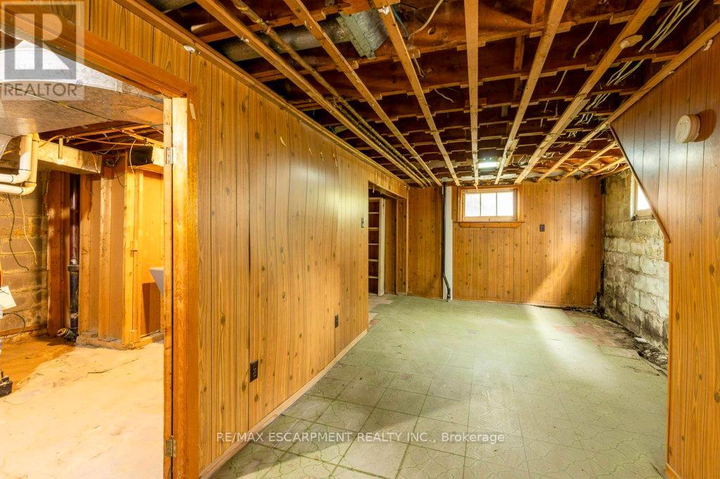 144 Whitney Avenue, Hamilton, Ontario  L8S 2G7 - Photo 34 - X12462533