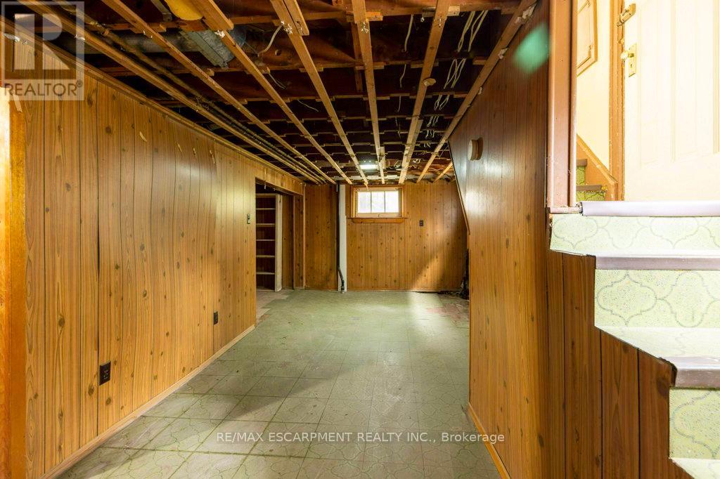 144 Whitney Avenue, Hamilton, Ontario  L8S 2G7 - Photo 35 - X12462533