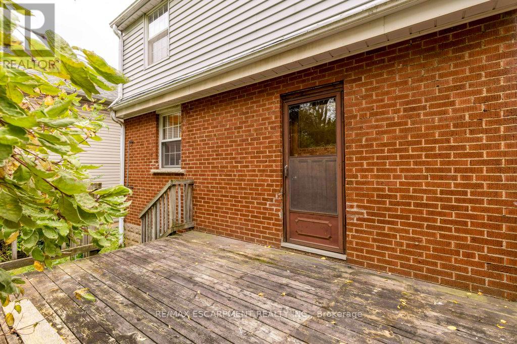 144 Whitney Avenue, Hamilton, Ontario  L8S 2G7 - Photo 37 - X12462533