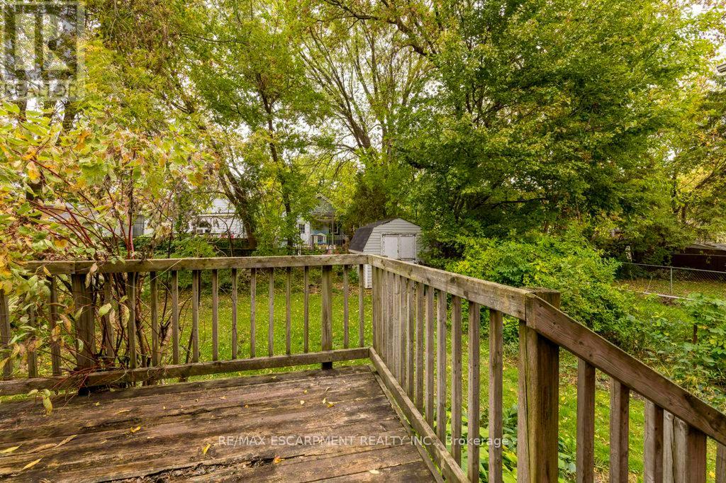 144 Whitney Avenue, Hamilton, Ontario  L8S 2G7 - Photo 40 - X12462533