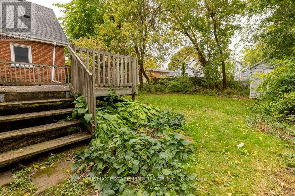 144 Whitney Avenue, Hamilton, Ontario  L8S 2G7 - Photo 41 - X12462533