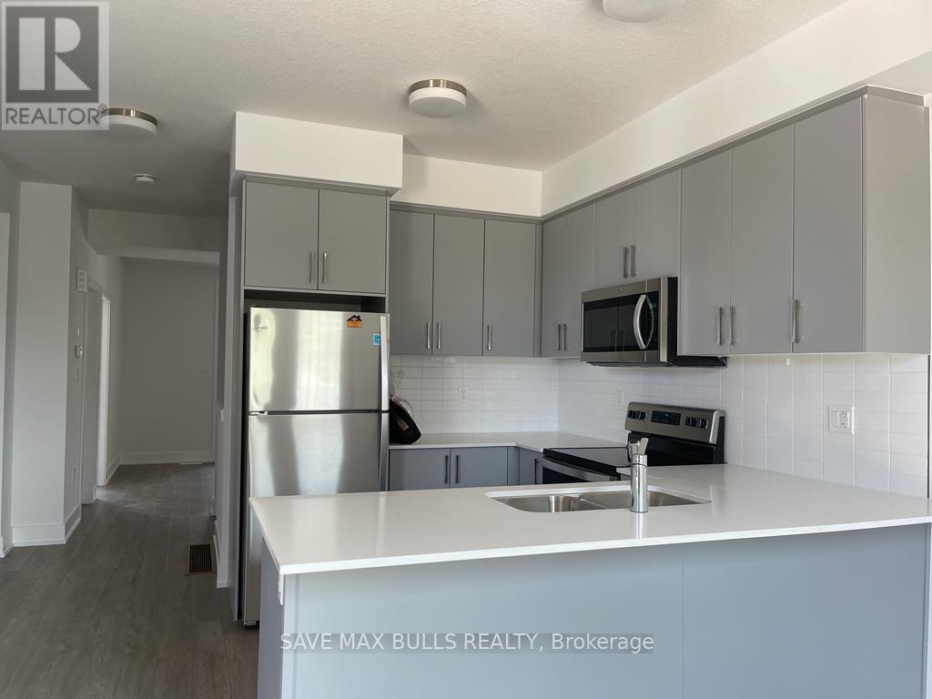 0005 - 99 Roger Street, Waterloo, Ontario  N2J 1A4 - Photo 1 - X12462574