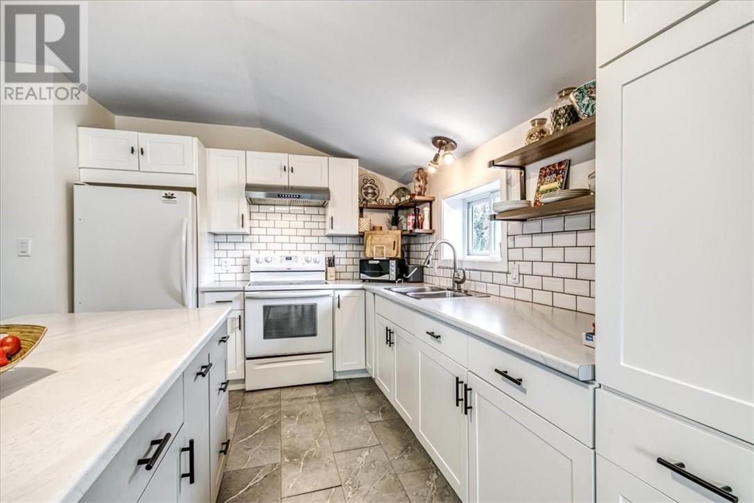 2906 Main Street, Blezard Valley, Ontario  P0M 1E0 - Photo 17 - 2125226