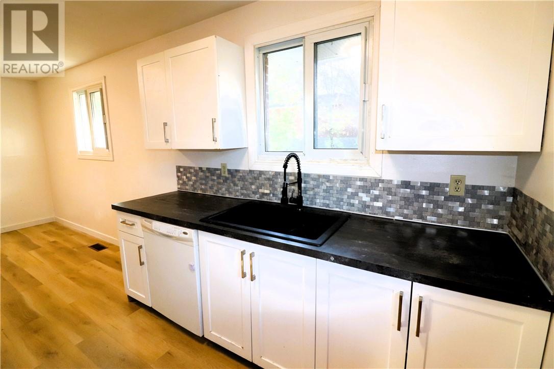 1649 Briar Avenue, Greater Sudbury, Ontario  P3A 4H9 - Photo 11 - 2125195