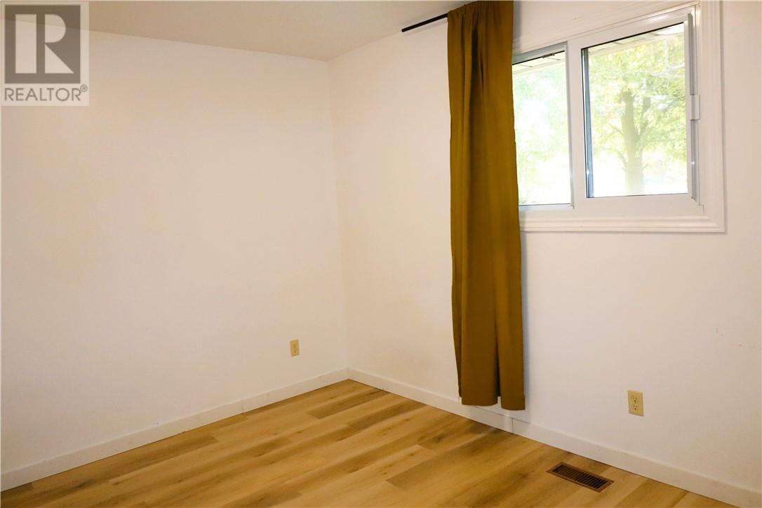 1649 Briar Avenue, Greater Sudbury, Ontario  P3A 4H9 - Photo 16 - 2125195