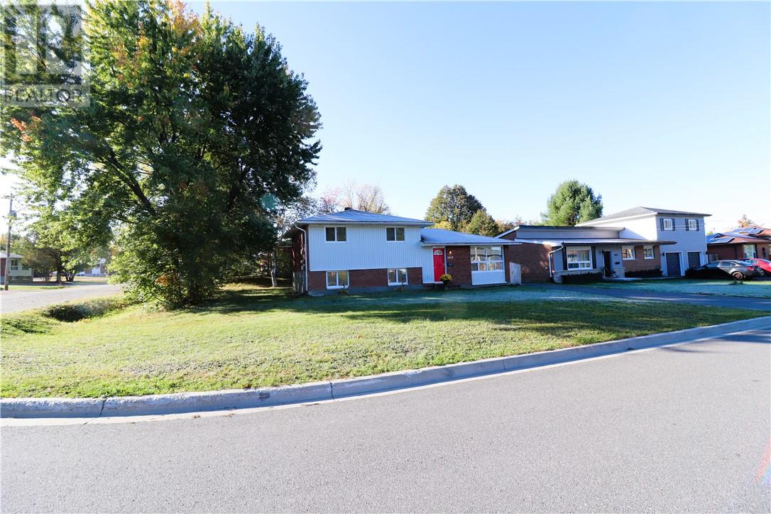 1649 Briar Avenue, Greater Sudbury, Ontario  P3A 4H9 - Photo 5 - 2125195