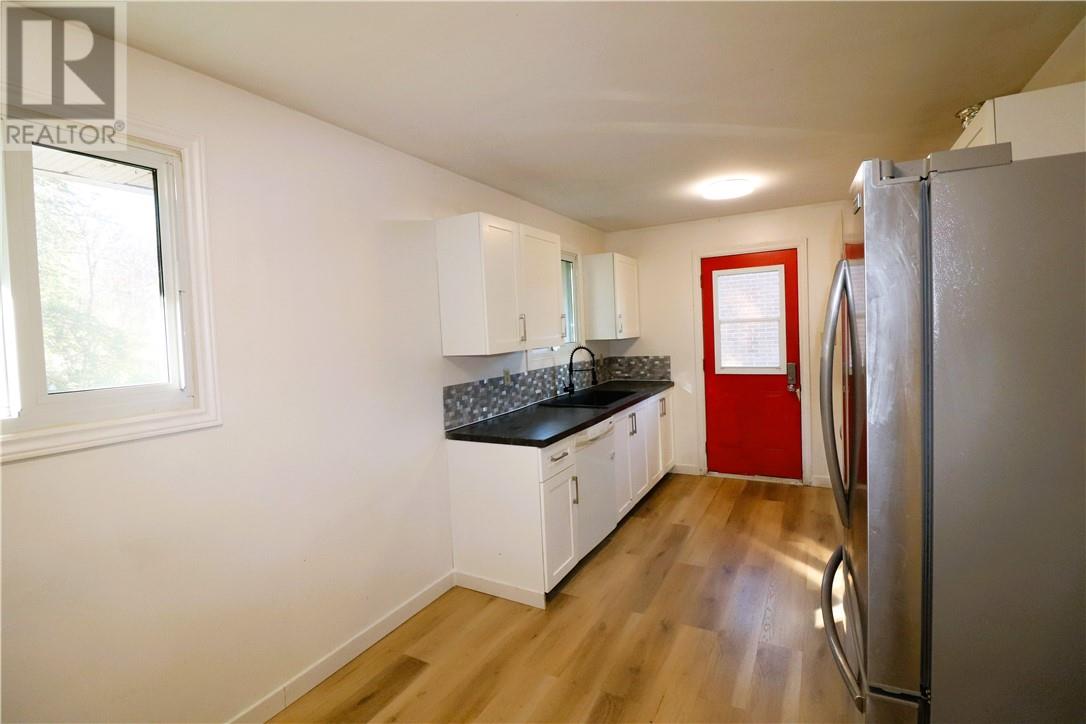 1649 Briar Avenue, Greater Sudbury, Ontario  P3A 4H9 - Photo 9 - 2125195