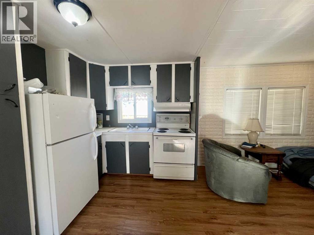 19, 400 1 Street Se, Linden, Alberta  T0M 1J0 - Photo 3 - A2264371