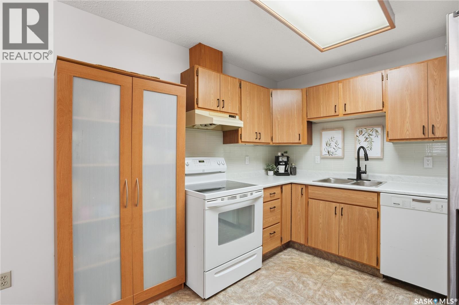 204 1006 9th Street E, Saskatoon, Saskatchewan  S7H 0N2 - Photo 5 - SK020856