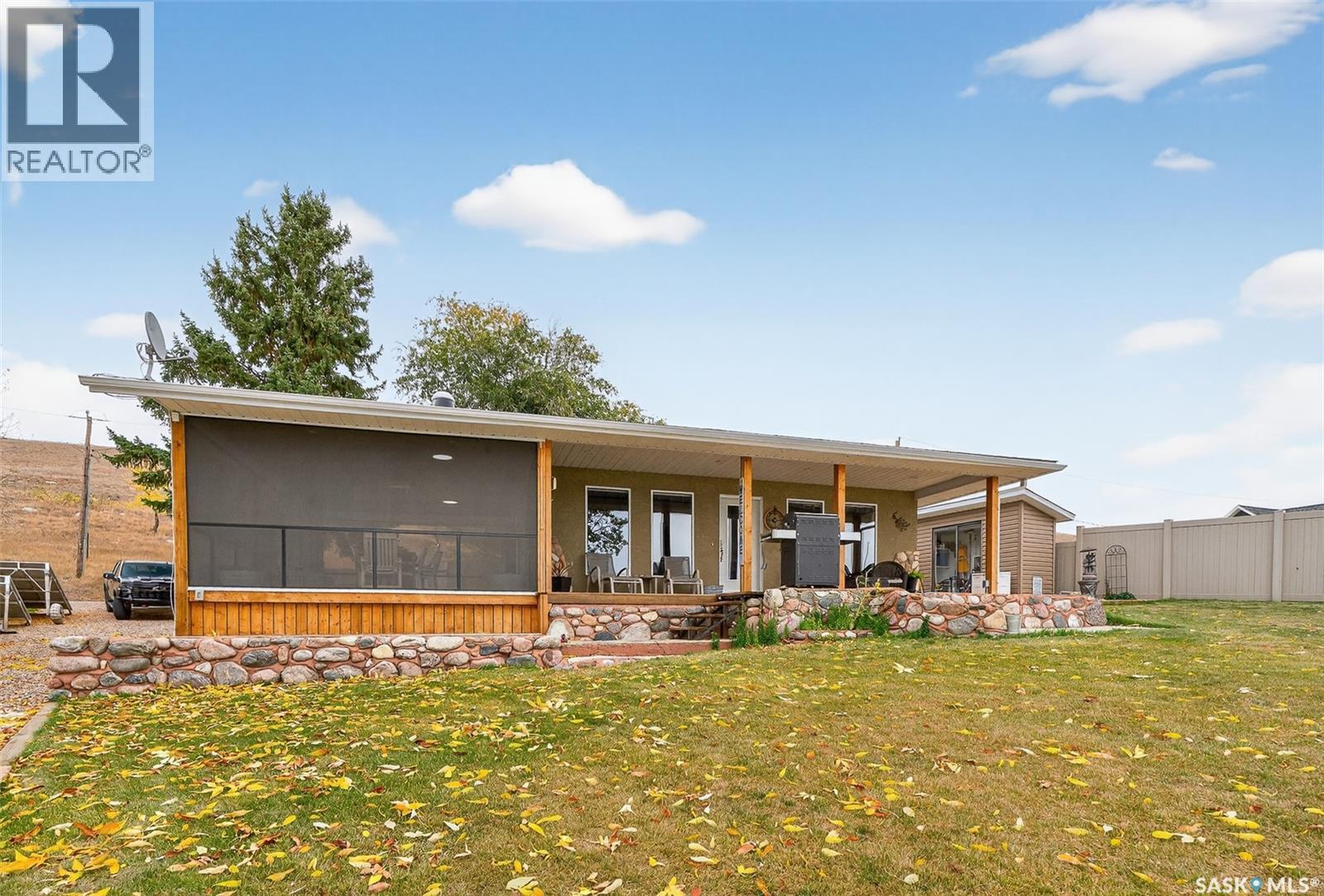 367 Daniel Drive, North Grove, Saskatchewan  S6H 4P4 - Photo 2 - SK020747