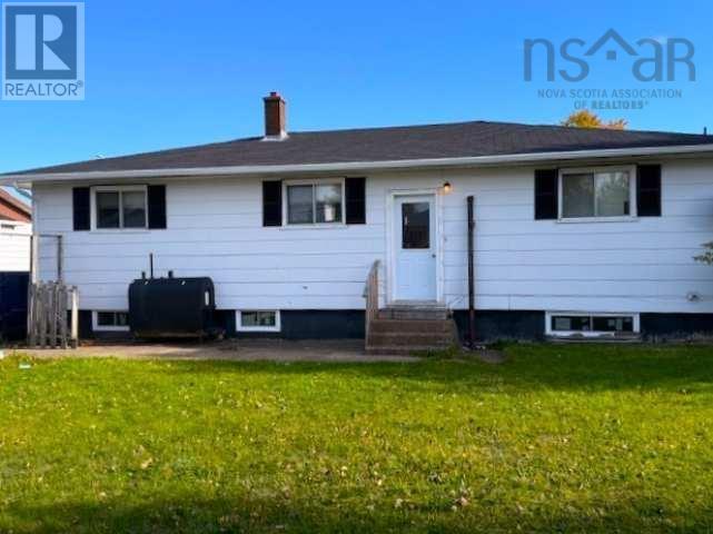 11 Tamarac Drive, Port Hawkesbury, Nova Scotia  B9A 3E6 - Photo 4 - 202525850