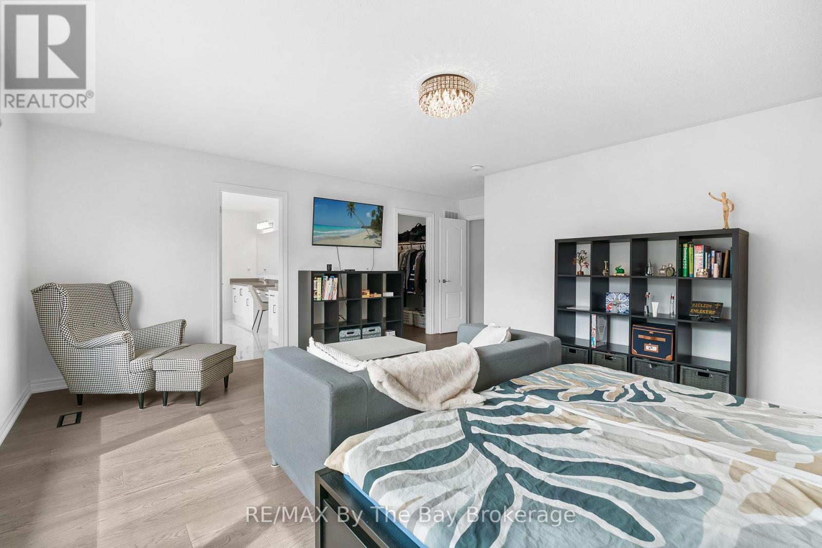 28 Frederick Taylor Way, East Gwillimbury, Ontario  L0G 1M0 - Photo 37 - N12332541