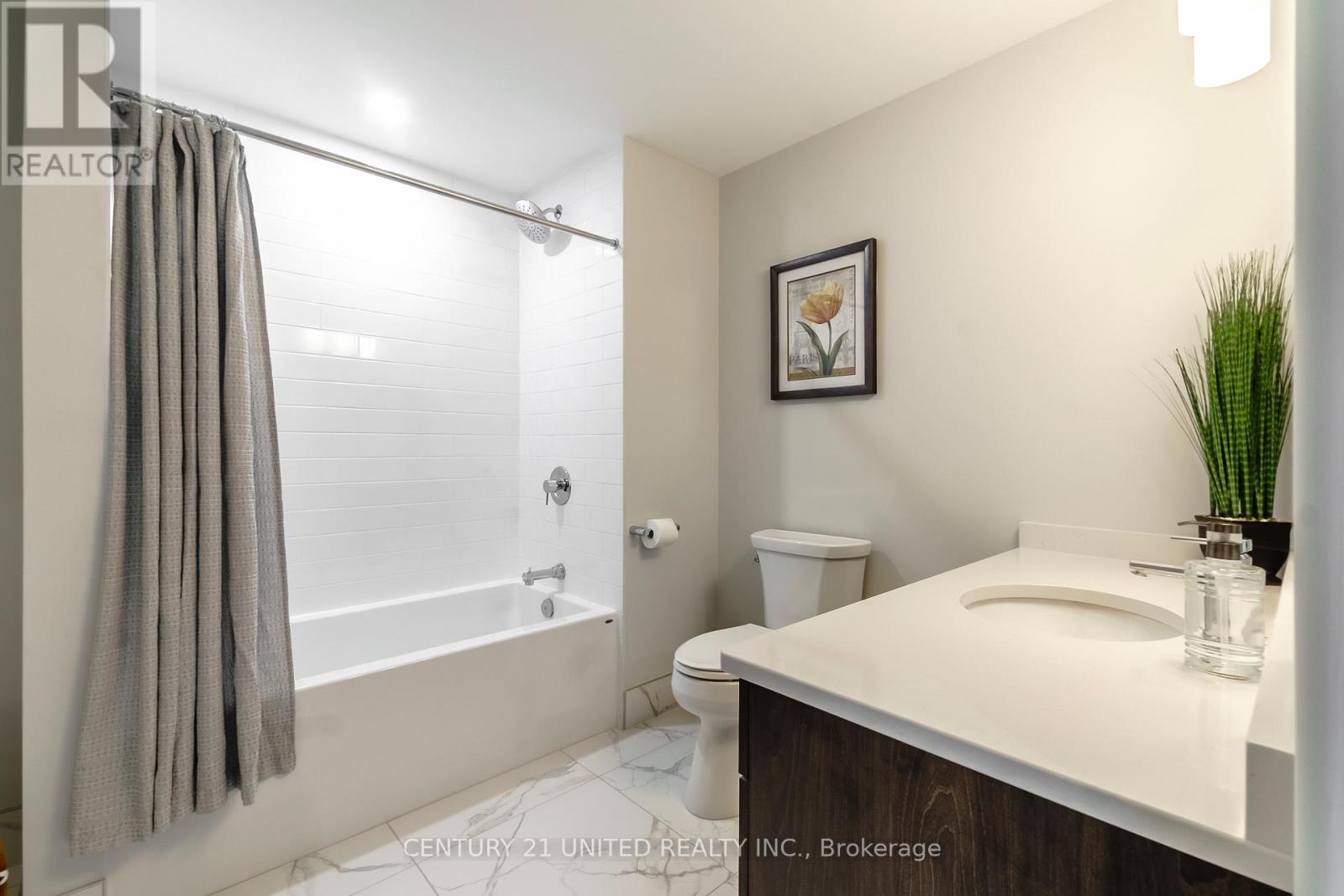 202 - 19 Hampton Lane, Selwyn, Ontario  K0L 2H0 - Photo 11 - X12421366