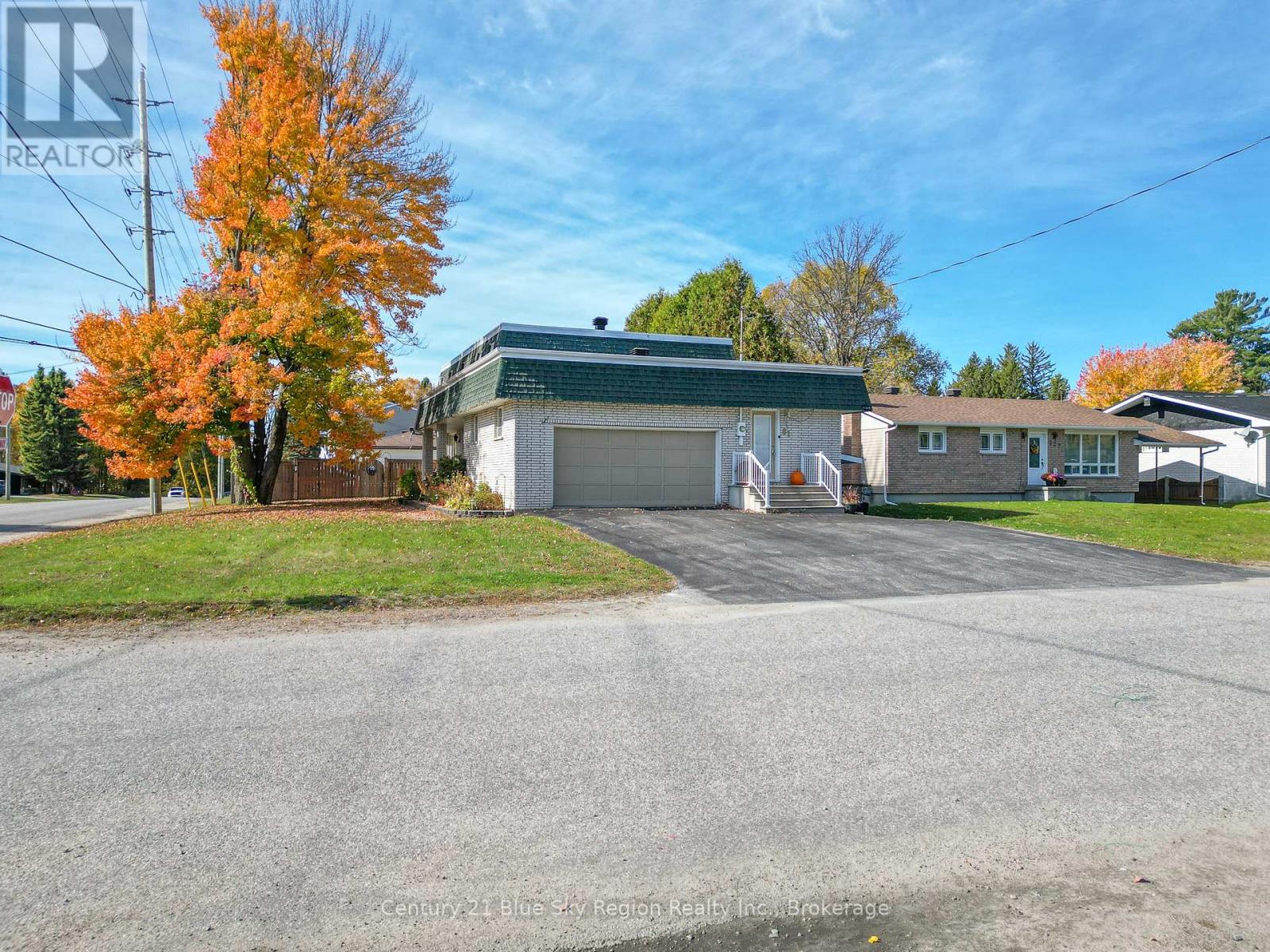 61 Third Street, West Nipissing, Ontario  P2B 3A9 - Photo 39 - X12462838