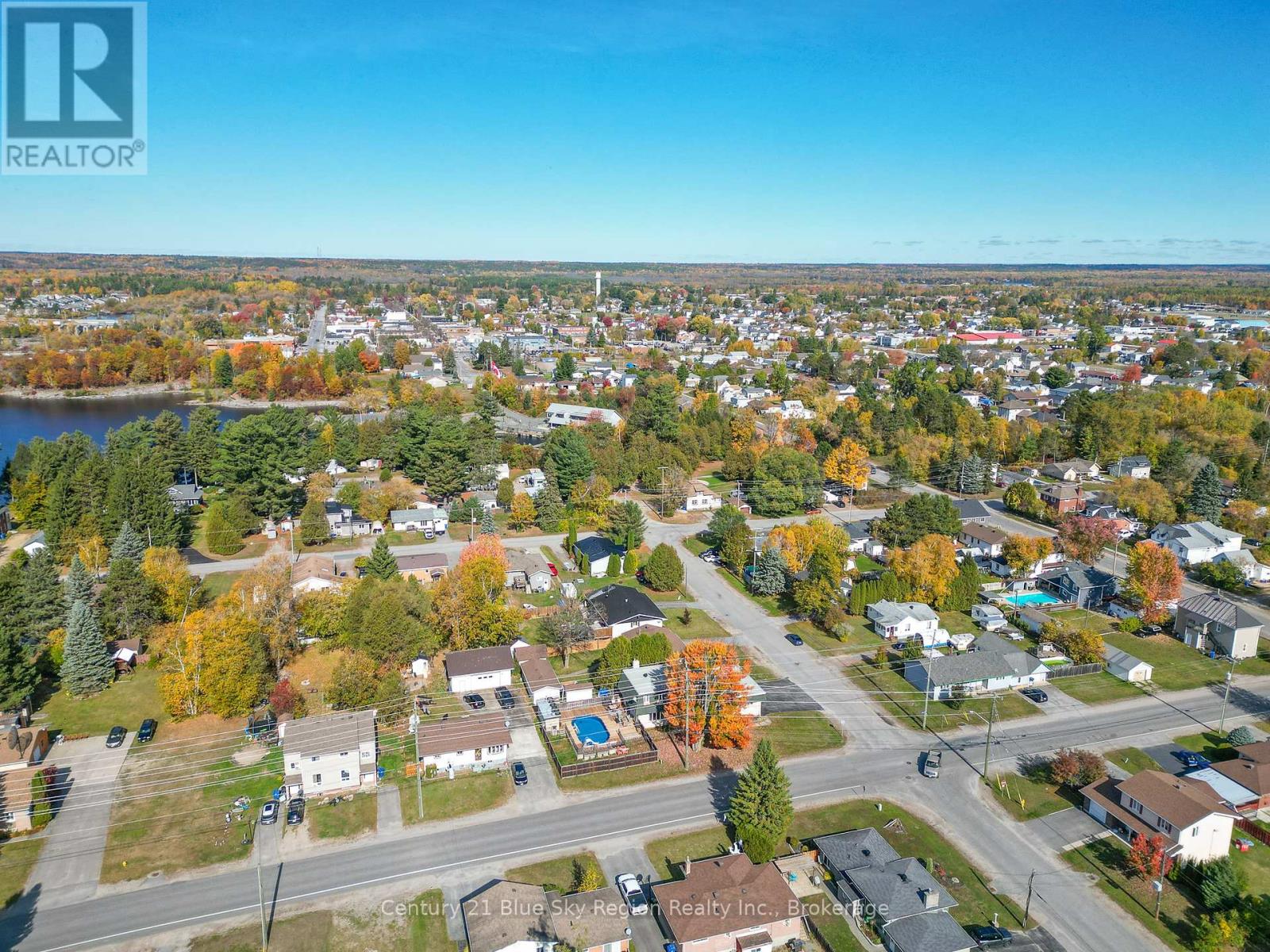 61 Third Street, West Nipissing, Ontario  P2B 3A9 - Photo 48 - X12462838