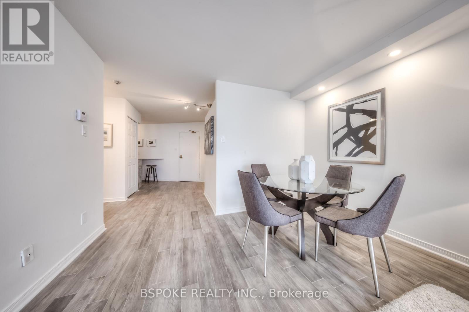 804 - 260 Queens Quay W, Toronto, Ontario  M5J 2N3 - Photo 11 - C12462649