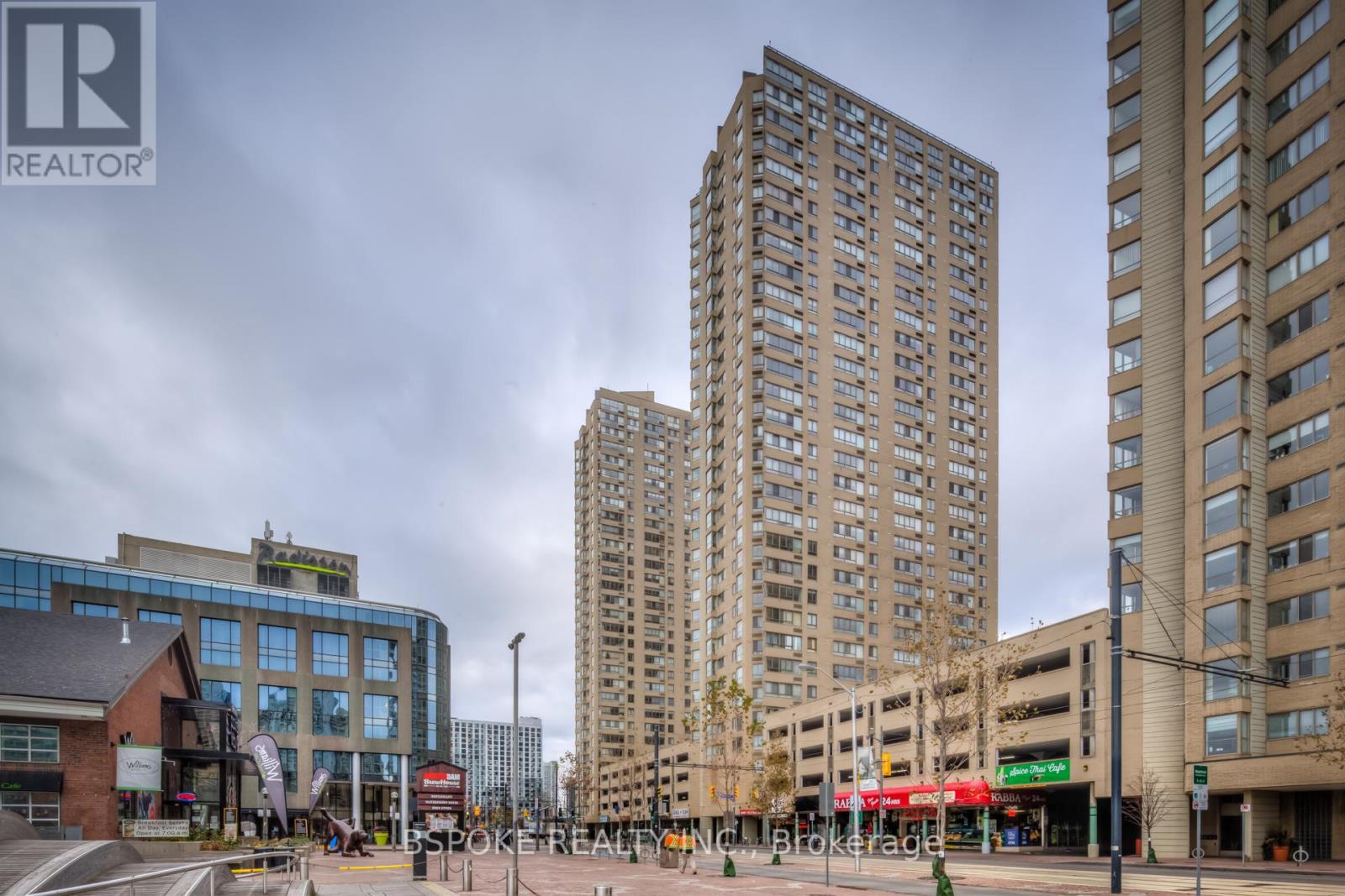 804 - 260 Queens Quay W, Toronto, Ontario  M5J 2N3 - Photo 12 - C12462649