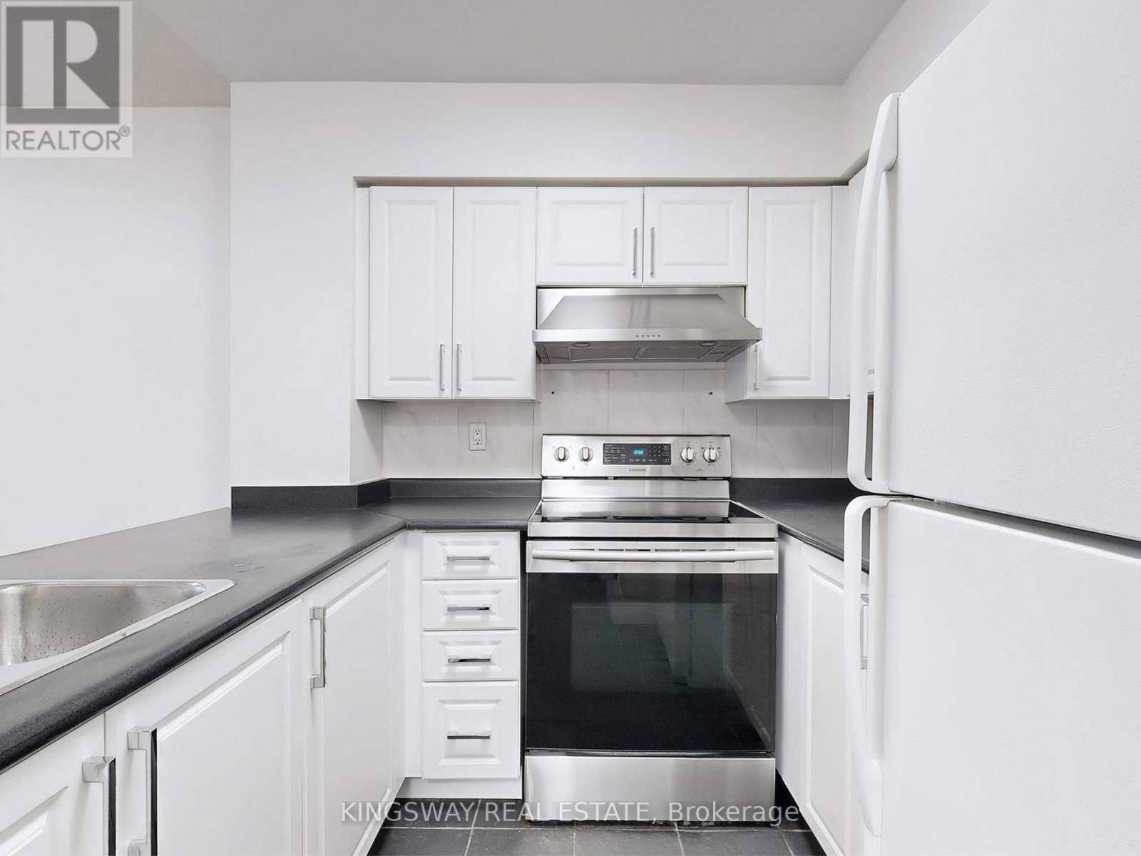 1607 - 388 Bloor Street E, Toronto, Ontario  M4W 3W9 - Photo 3 - C12462656