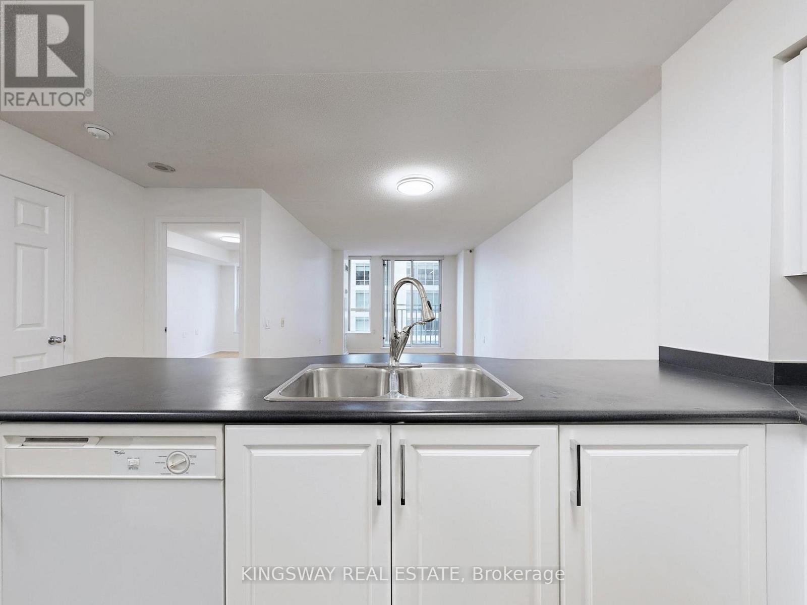 1607 - 388 Bloor Street E, Toronto, Ontario  M4W 3W9 - Photo 5 - C12462656