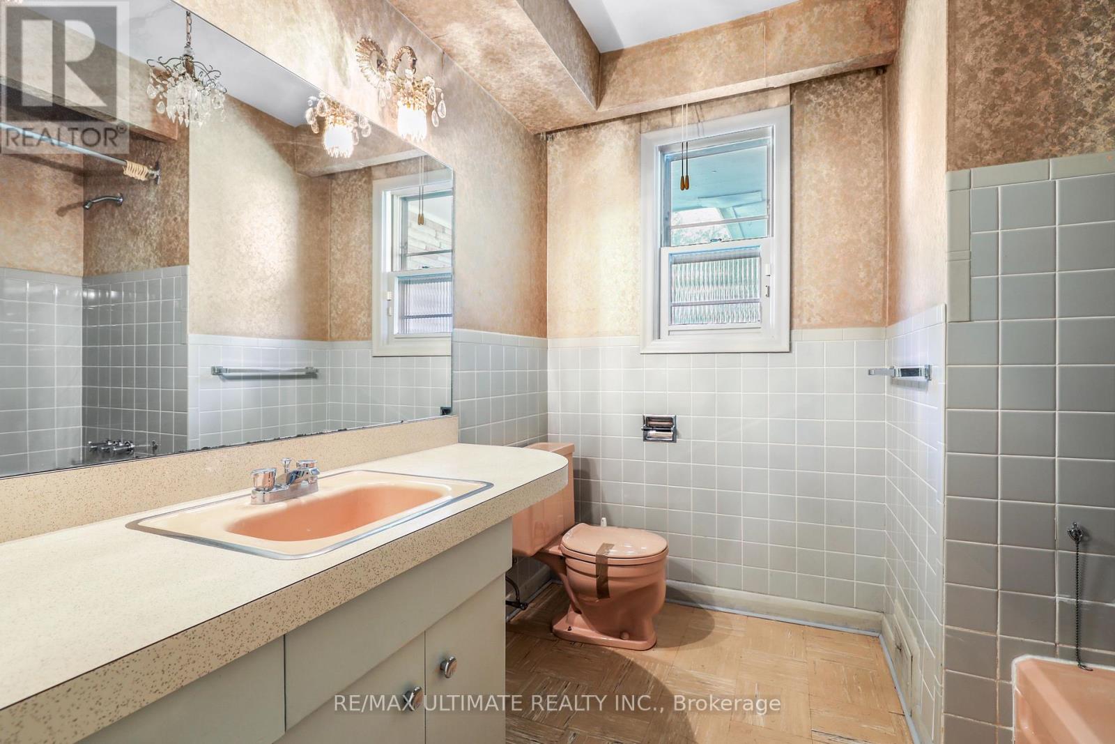 92 Banbury Road, Toronto, Ontario  M3B 2L3 - Photo 17 - C12462692