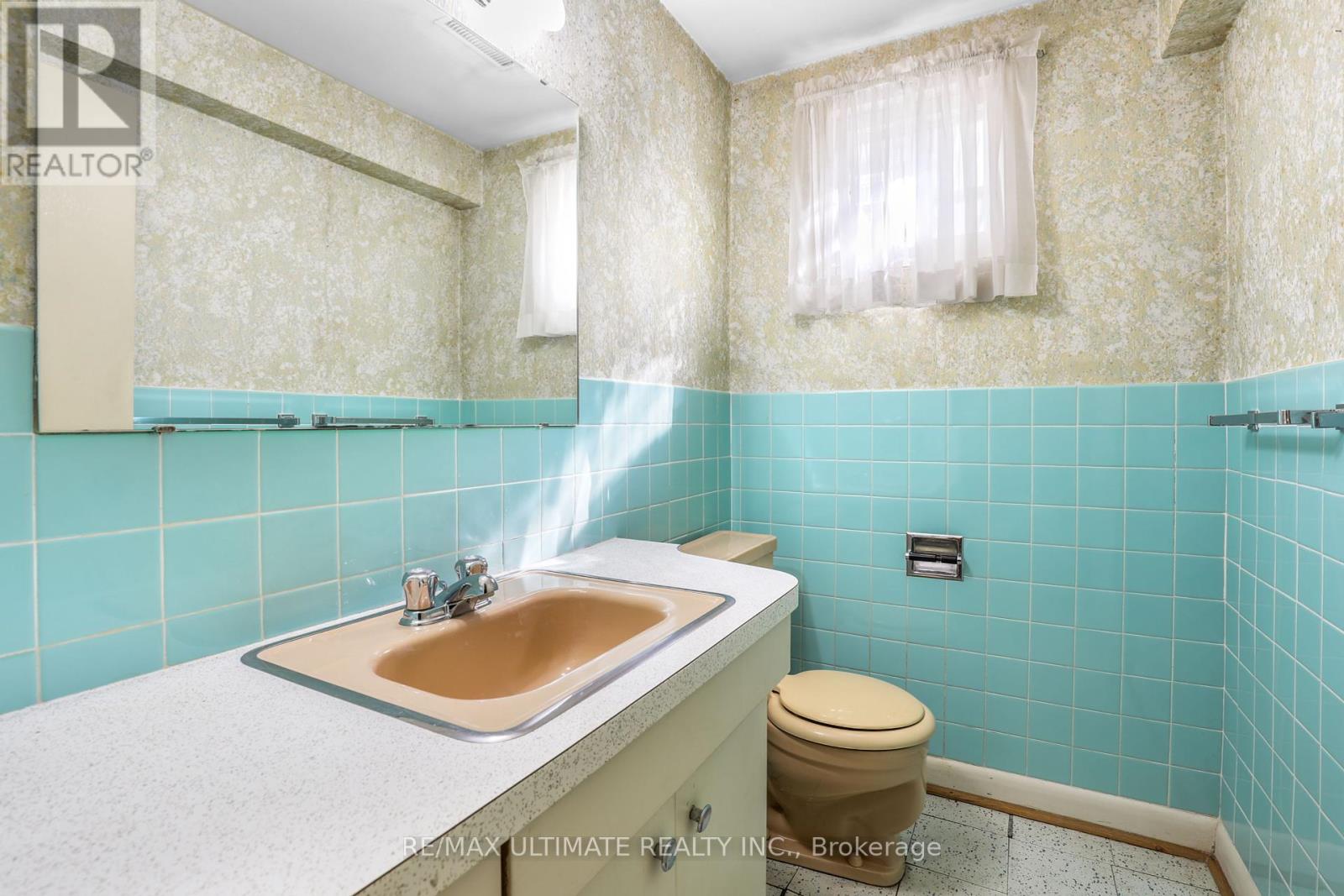 92 Banbury Road, Toronto, Ontario  M3B 2L3 - Photo 27 - C12462692