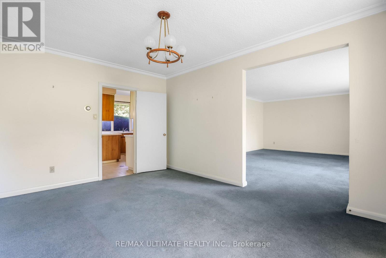 92 Banbury Road, Toronto, Ontario  M3B 2L3 - Photo 9 - C12462692