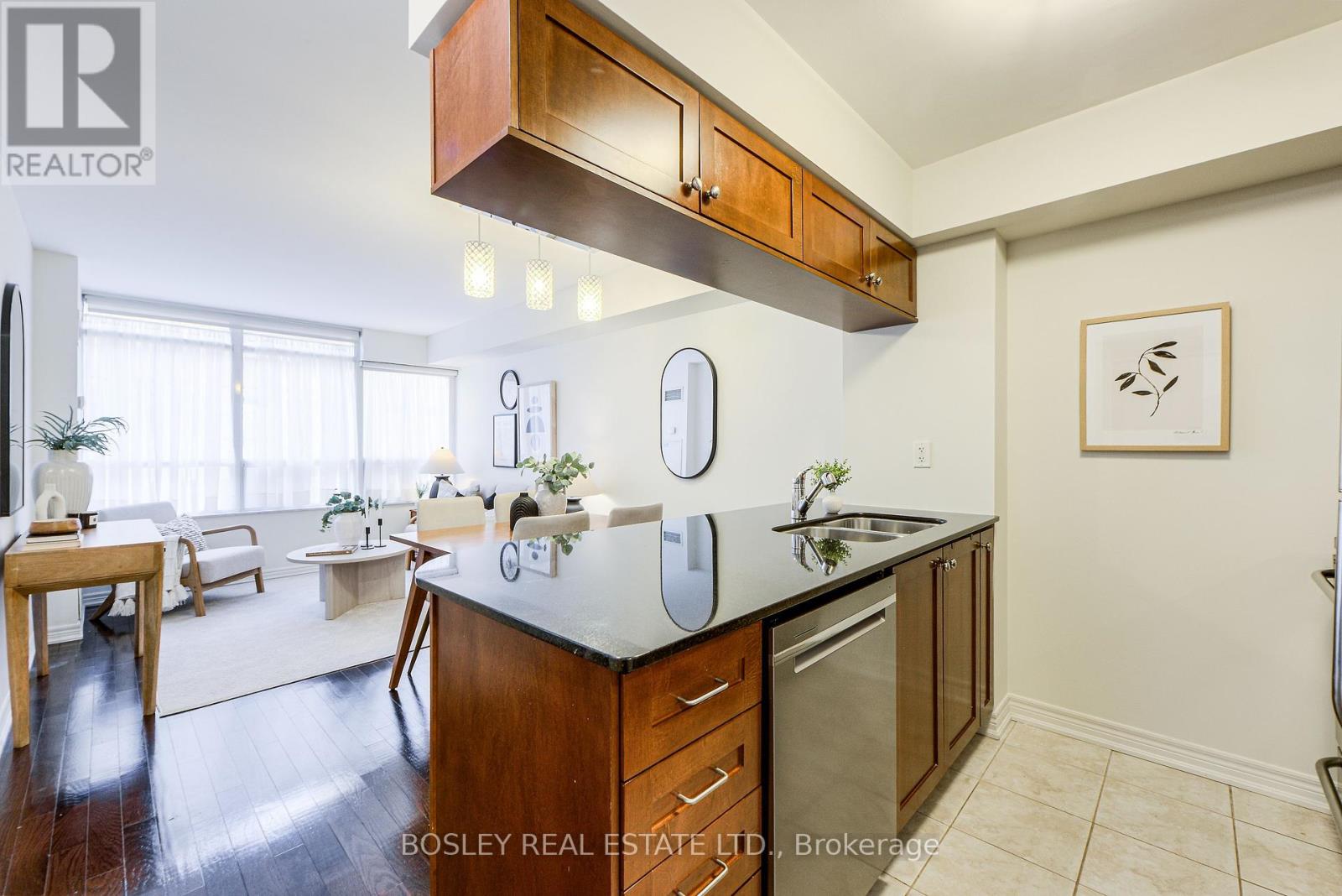 306 - 60 St. Clair Avenue W, Toronto, Ontario  M4V 1M1 - Photo 11 - C12462694